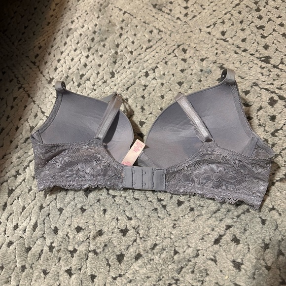 Victoria’s Secret bra - Picture 4 of 7